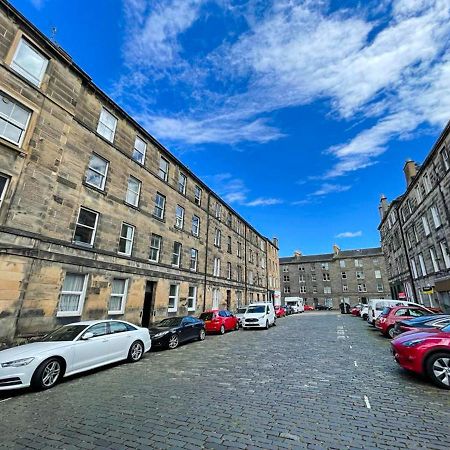 Desirable 2 Bed Apt Near Edinburgh Castle Apartment Exterior foto