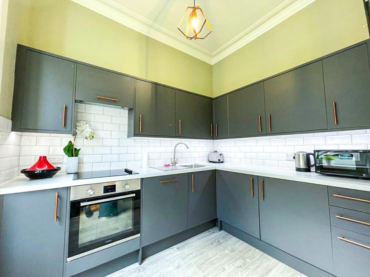 Desirable 2 Bed Apt Near Edinburgh Castle Exterior foto