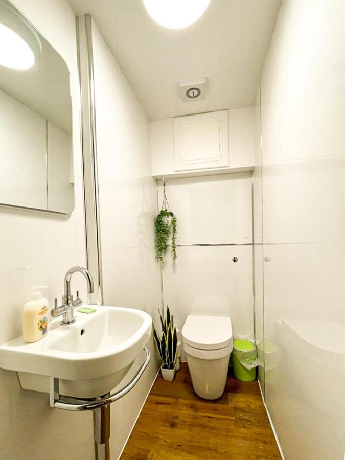 Desirable 2 Bed Apt Near Edinburgh Castle Exterior foto