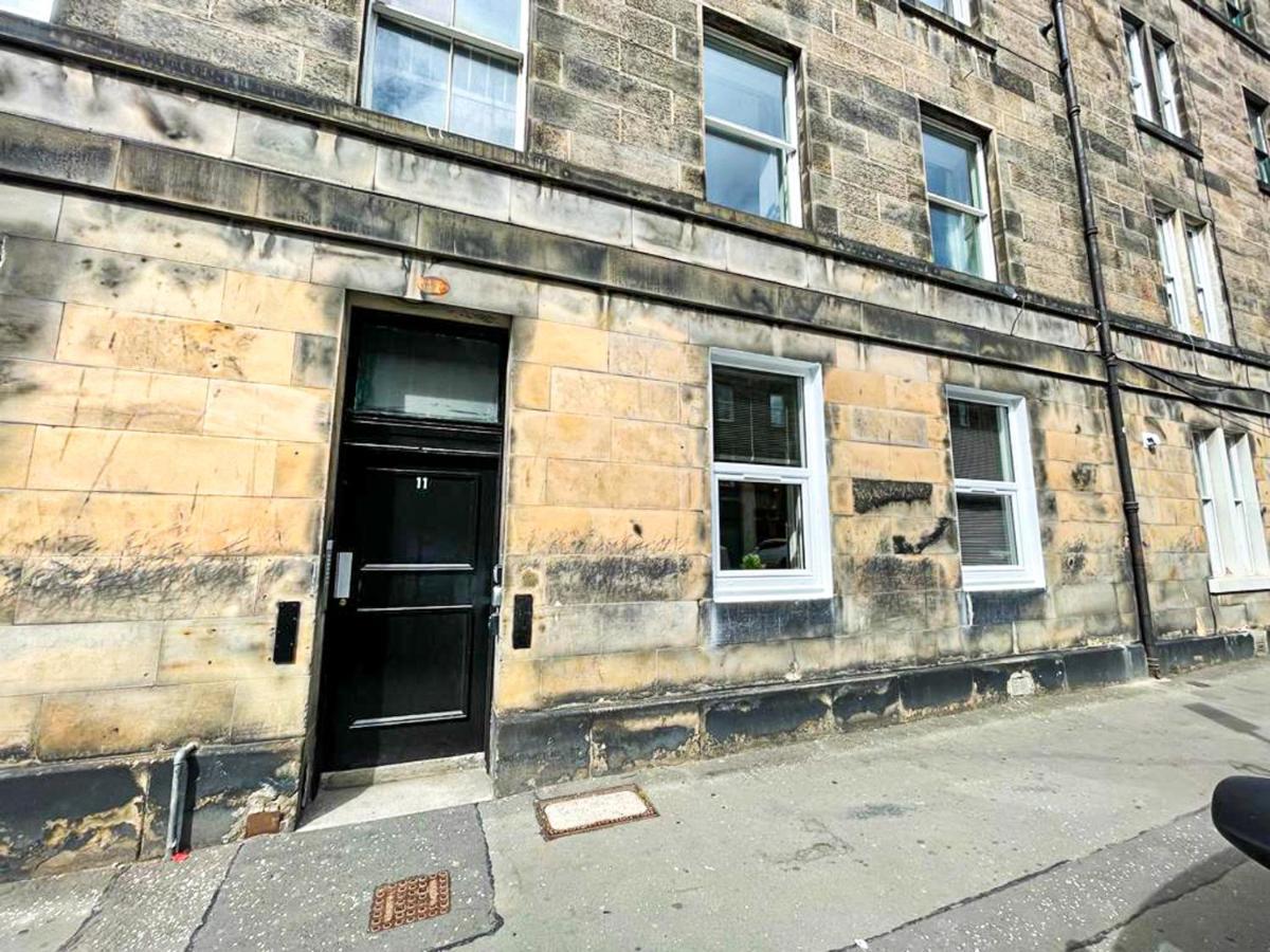 Desirable 2 Bed Apt Near Edinburgh Castle Exterior foto
